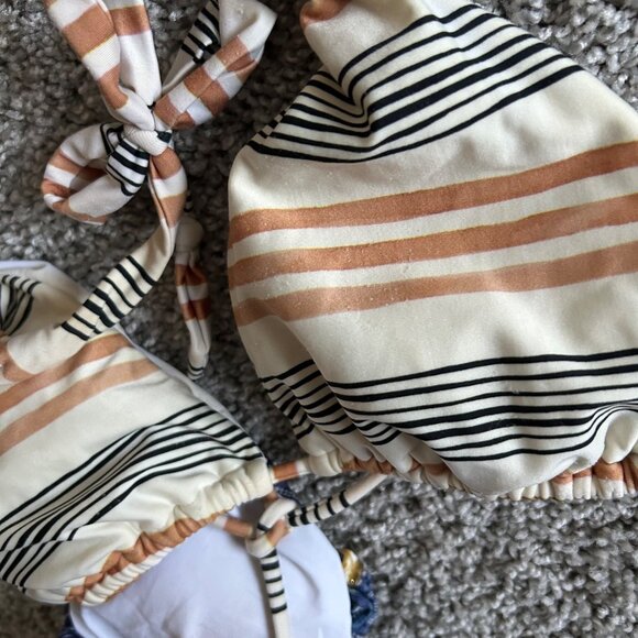 ViX Bundle Womens Sz L Bikini Top W/ Gold Accent Straps - Picture 9 of 10